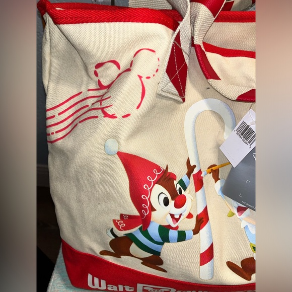 Disney World Parks Chip 'n Dale Exclusive Christmas Tote Bag Christmas 2024 - Picture 6 of 7